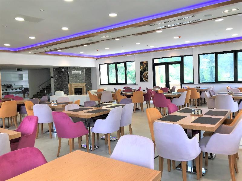 乌尊格尔金色酒店 乌宗 外观 照片