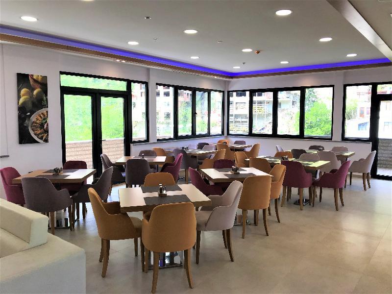 乌尊格尔金色酒店 乌宗 外观 照片