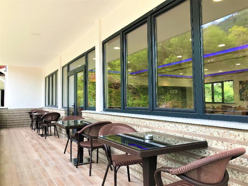 乌尊格尔金色酒店 乌宗 外观 照片